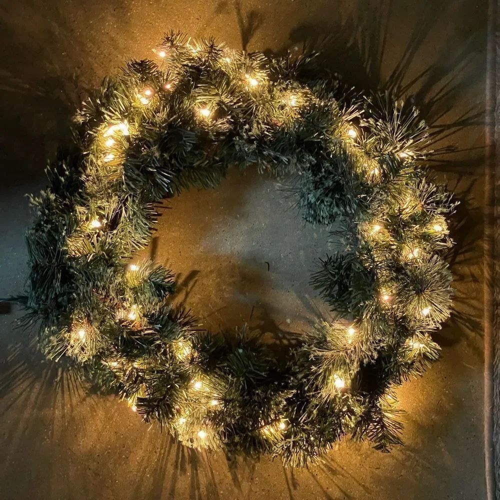 Pre-Lit Christmas Door Wreath (Plug-In Wreath!)